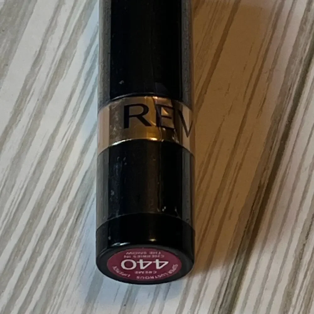 Revlon Super Lustrous Creme Cherries In the Snow 440